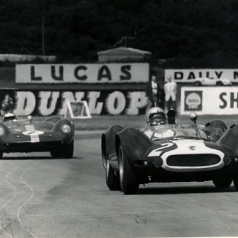 Guards trophy à Goodwood 1964 : en bagarre avec Bruce McLaren